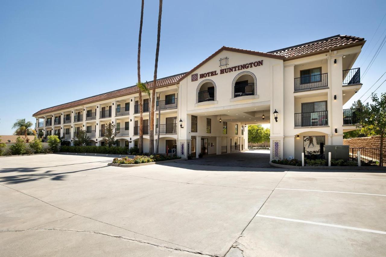 Hotel Huntington Duarte エクステリア 写真