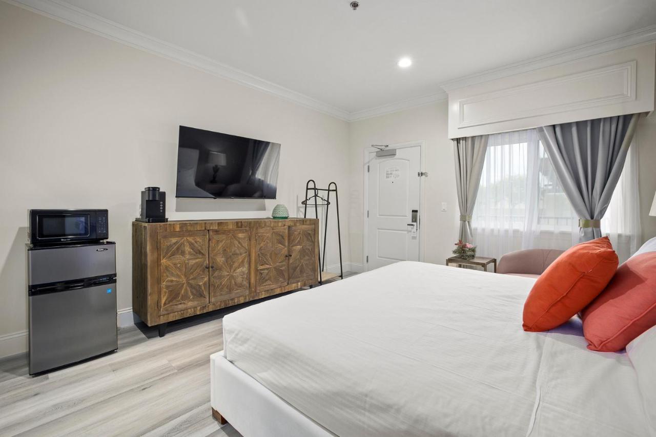 Hotel Huntington Duarte エクステリア 写真