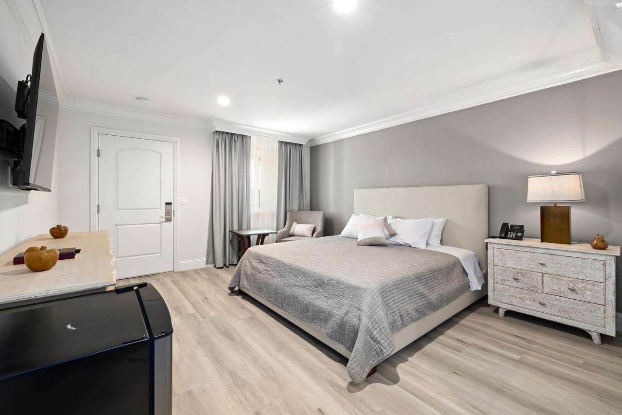 Hotel Huntington Duarte エクステリア 写真