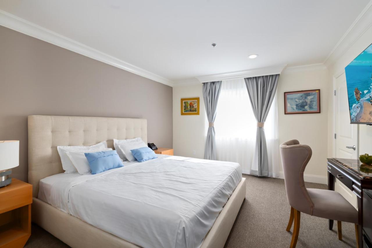 Hotel Huntington Duarte エクステリア 写真