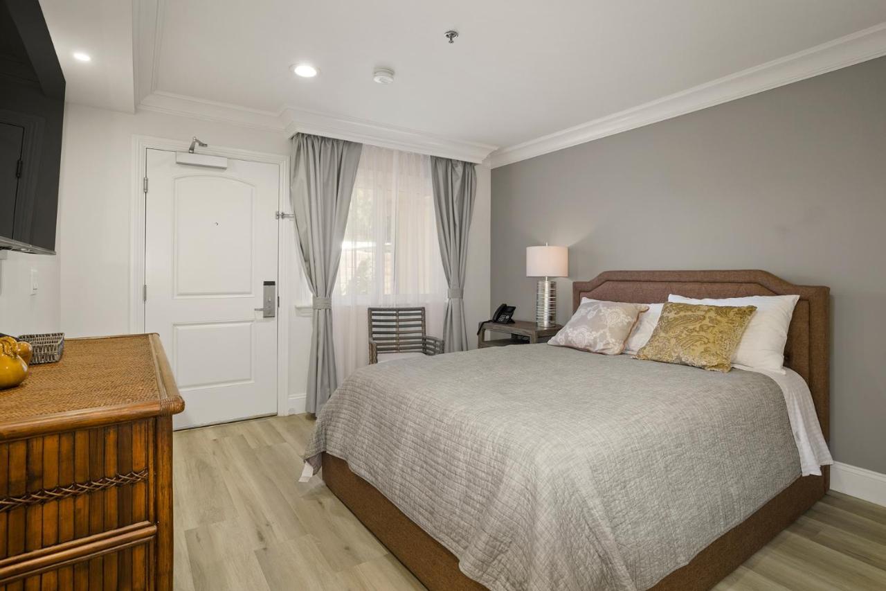 Hotel Huntington Duarte エクステリア 写真