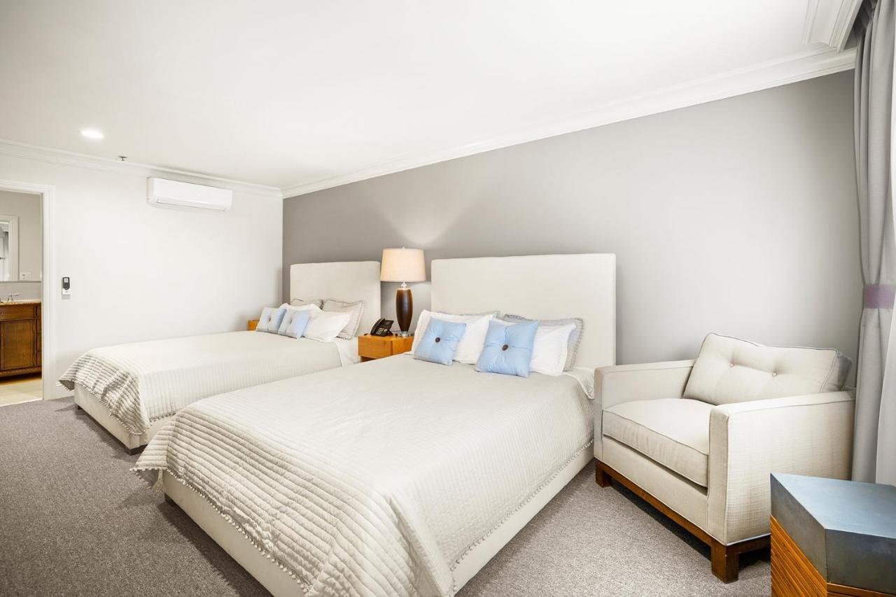 Hotel Huntington Duarte エクステリア 写真