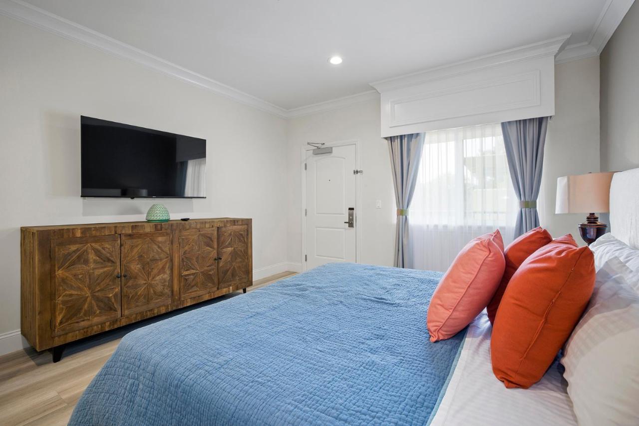 Hotel Huntington Duarte エクステリア 写真