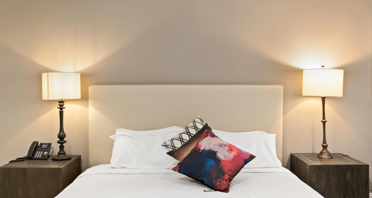 Hotel Huntington Duarte エクステリア 写真