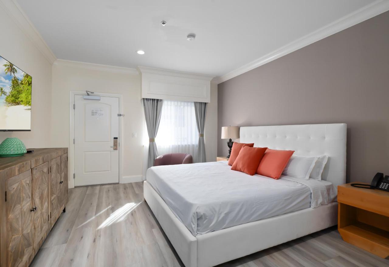 Hotel Huntington Duarte エクステリア 写真